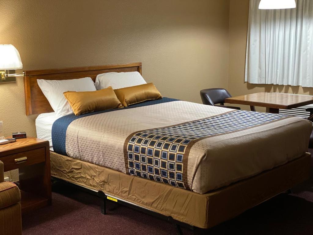 Royal Inn Lovelock エクステリア 写真